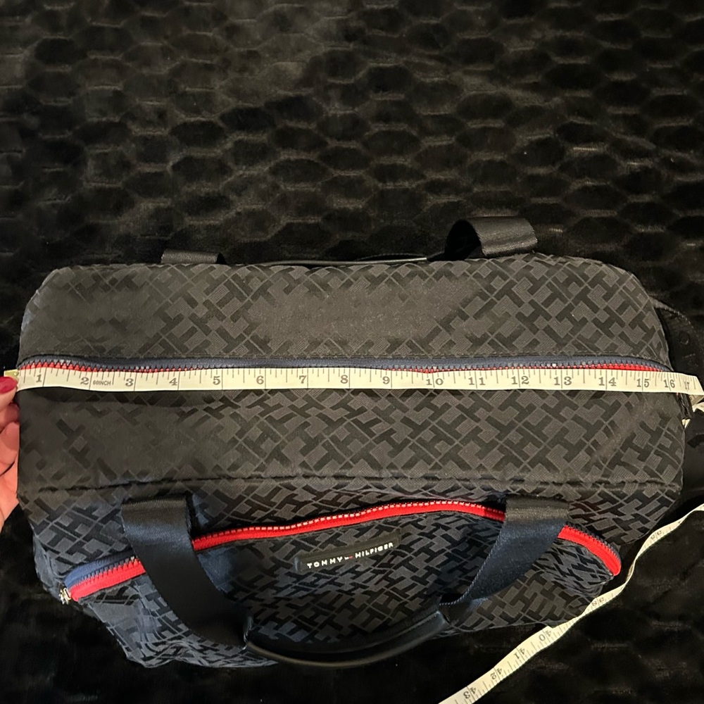 Tommy Hilfiger Jacquard Black Weekender or Diaper Bag - Picture 7 of 16